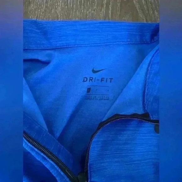 Nike Dri-Fit 1/4 Zip Superset Pullover Long Sleeve Shirt - Picture 3 of 4